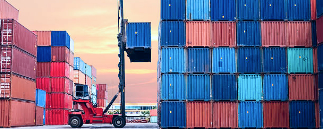 Docker Demystified: Beginner's Guide to Containers